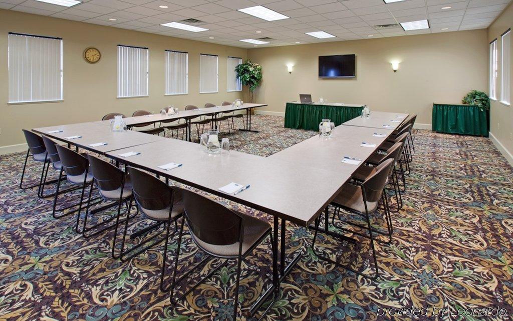 Staybridge Suites Lincoln I-80, An Ihg Hotel Facilidades foto