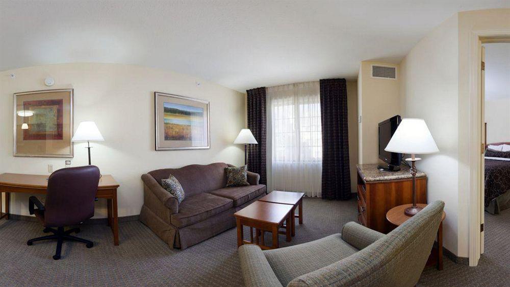Staybridge Suites Lincoln I-80, An Ihg Hotel Exterior foto